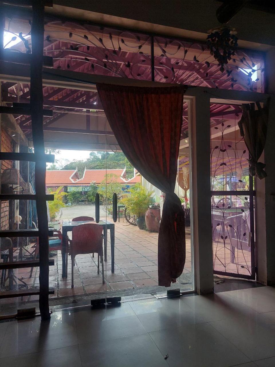 Auberge de la Plage Kep Exterior foto